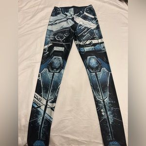 Lotus leggings size M, graphic, robot/ mech design.